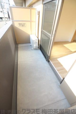 18/30 バルコニー