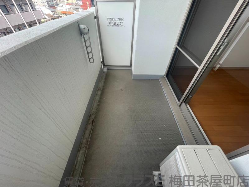 21/30 バルコニー