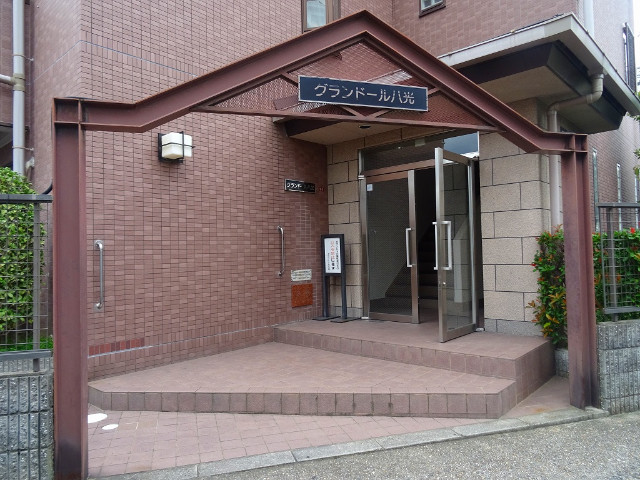 29/30 エントランス