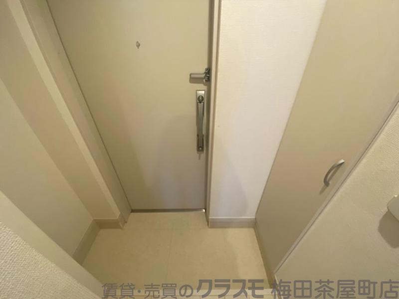 14/30 玄関