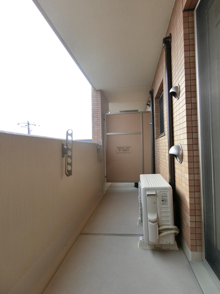 22/30 バルコニー