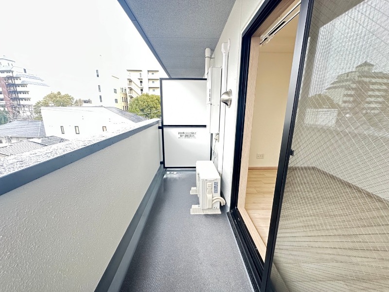 25/30 バルコニー