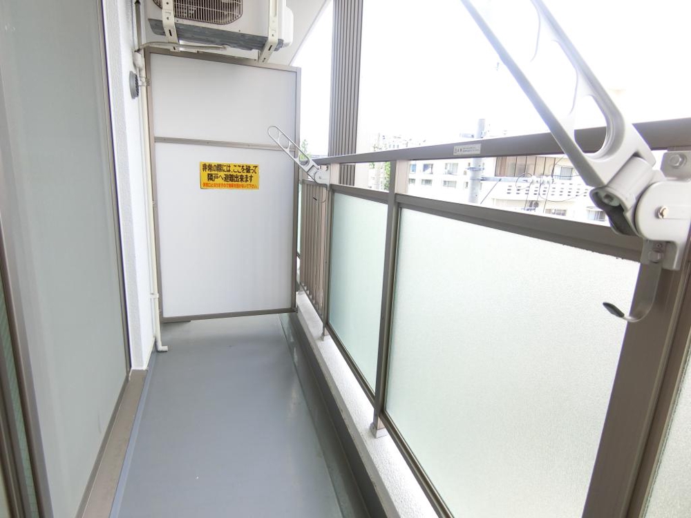 20/30 バルコニー