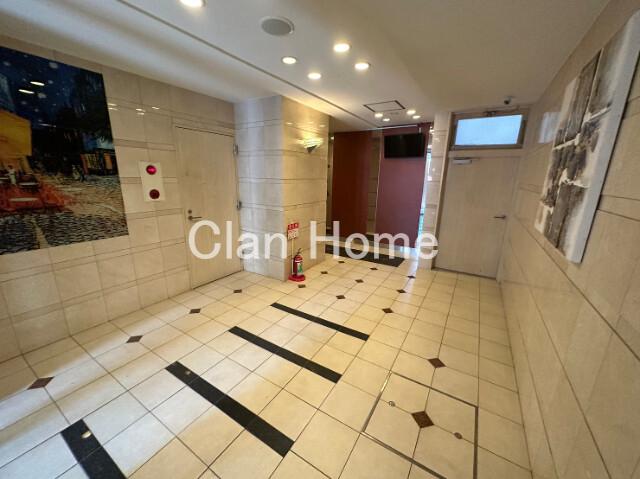 30/30 エントランス