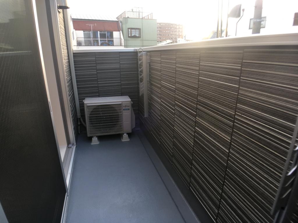 25/30 バルコニー