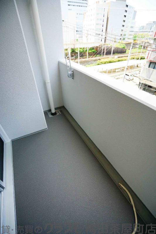 21/30 バルコニー