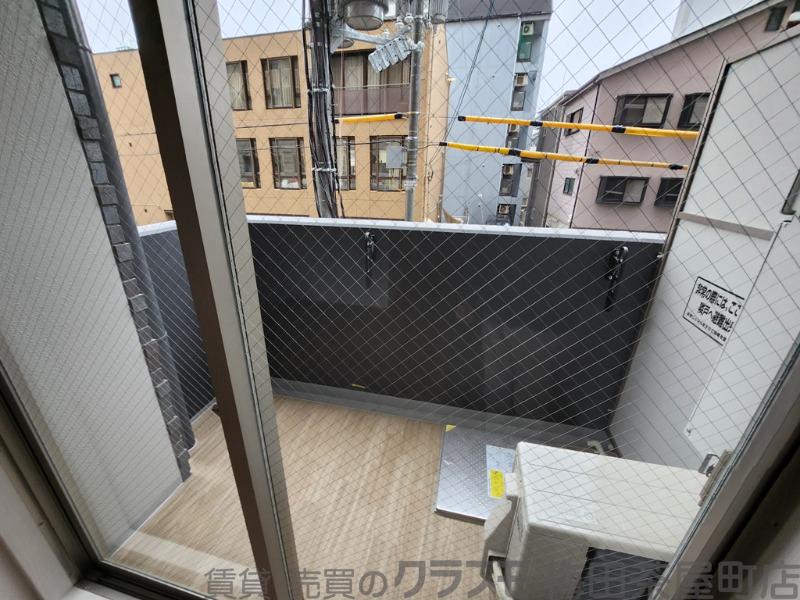 21/30 バルコニー