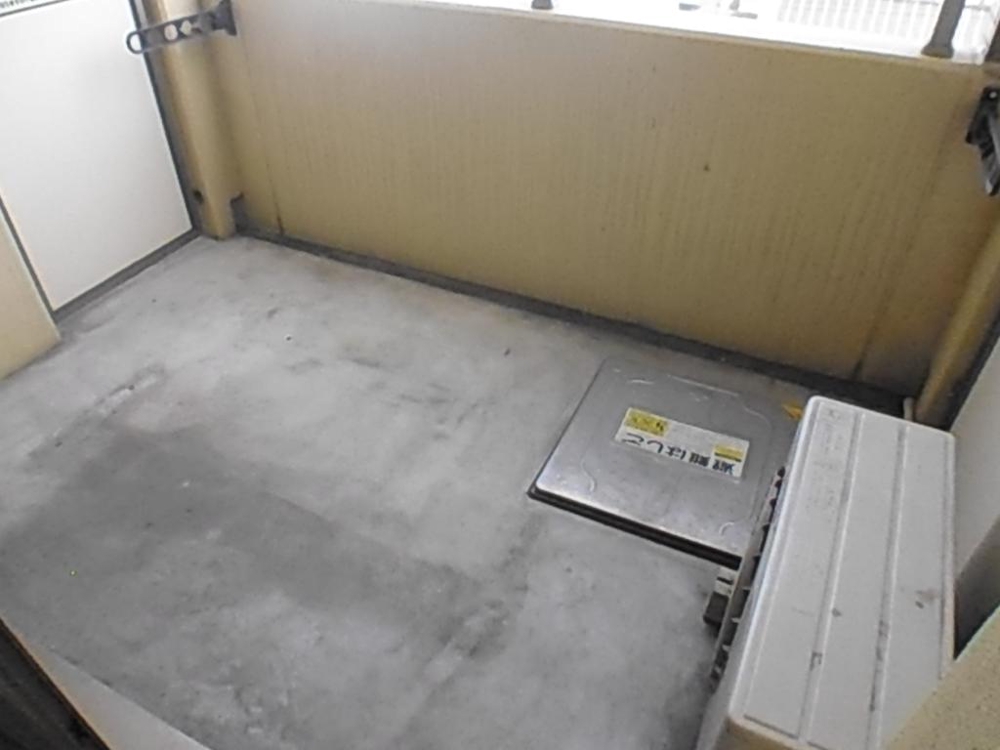 19/30 バルコニー