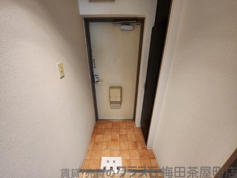14/30 玄関