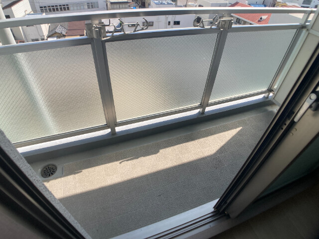 19/30 バルコニー