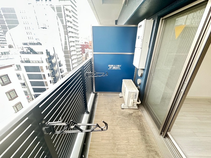 23/30 バルコニー