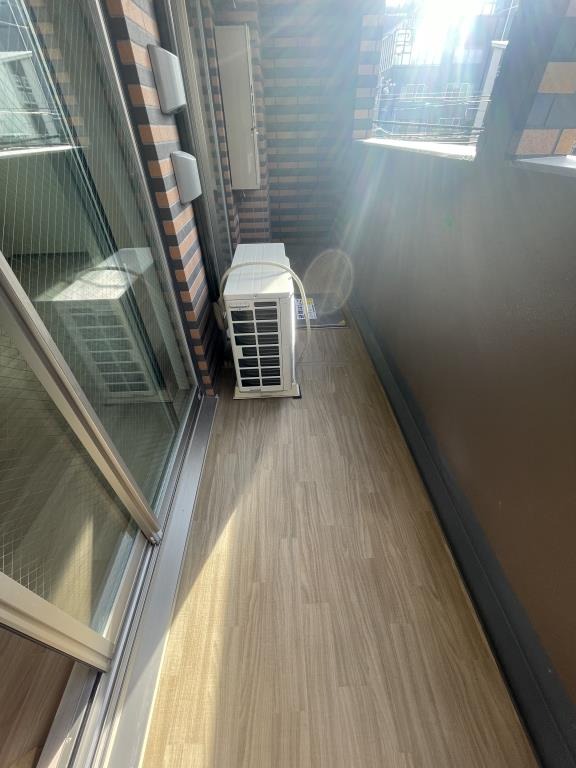 21/28 バルコニー