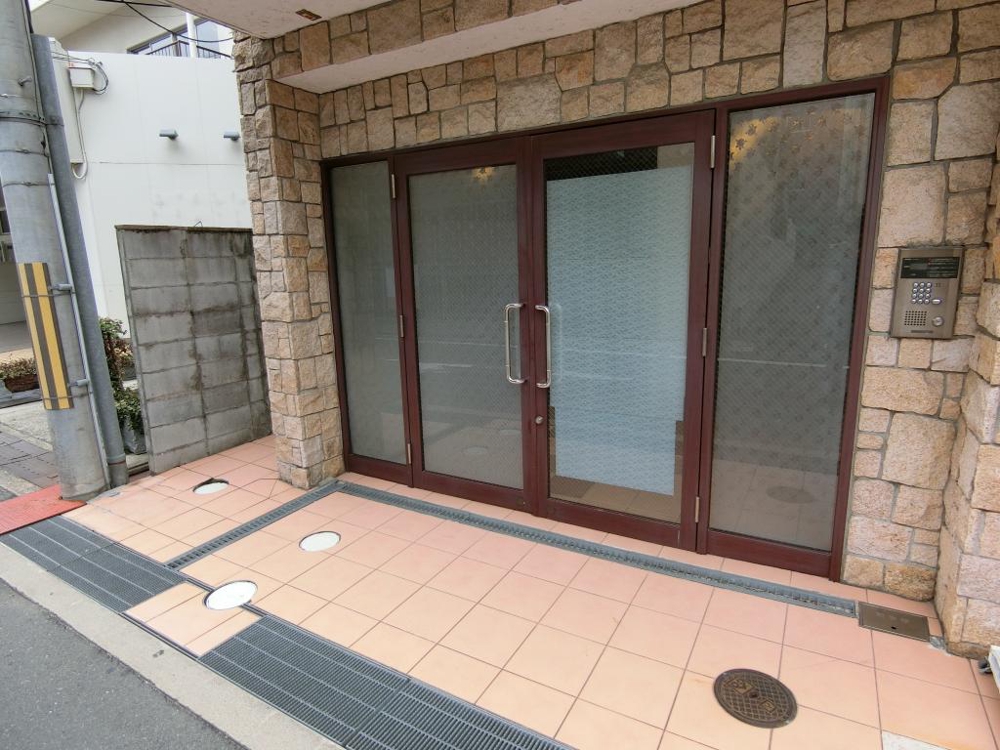 2/6 エントランス