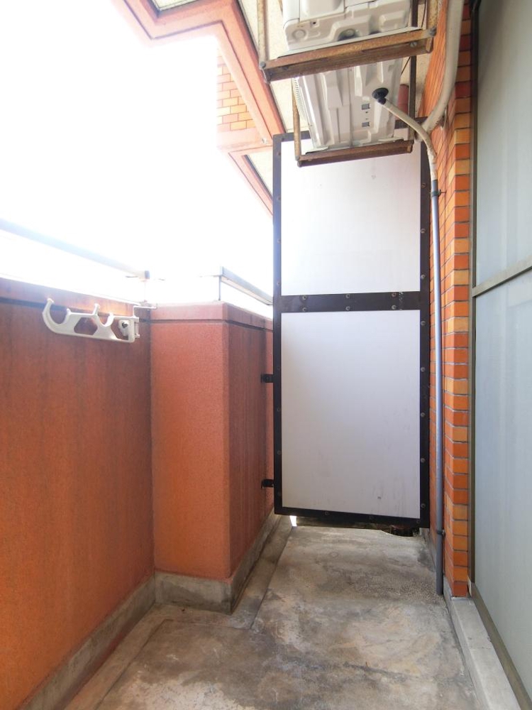 19/30 バルコニー