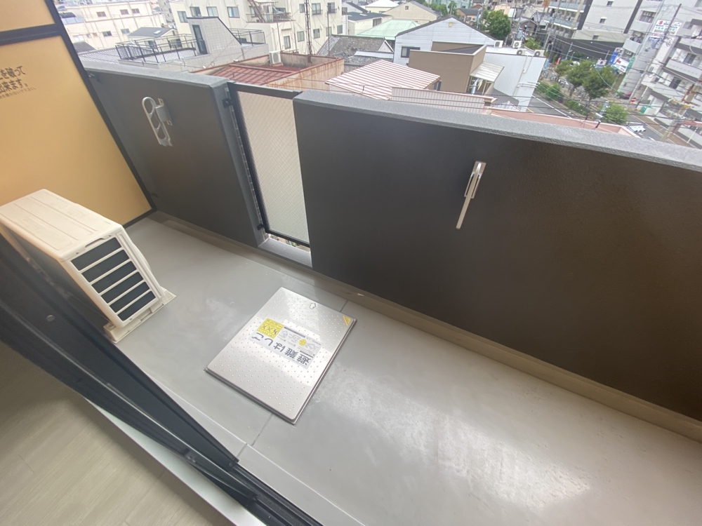 23/30 バルコニー