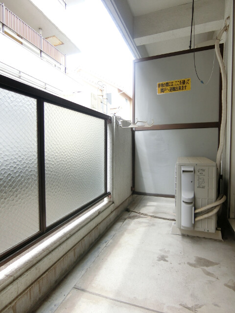 19/30 バルコニー