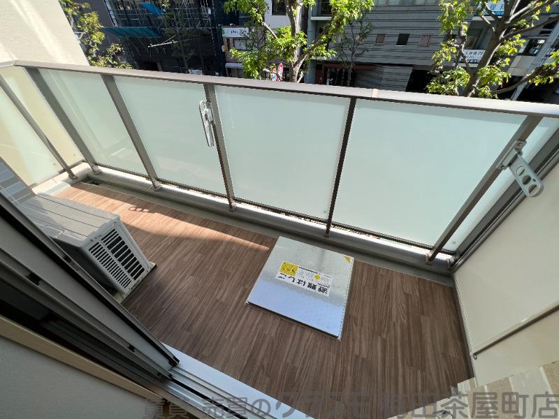 21/30 バルコニー