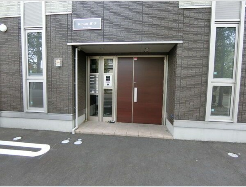 14/21 エントランス