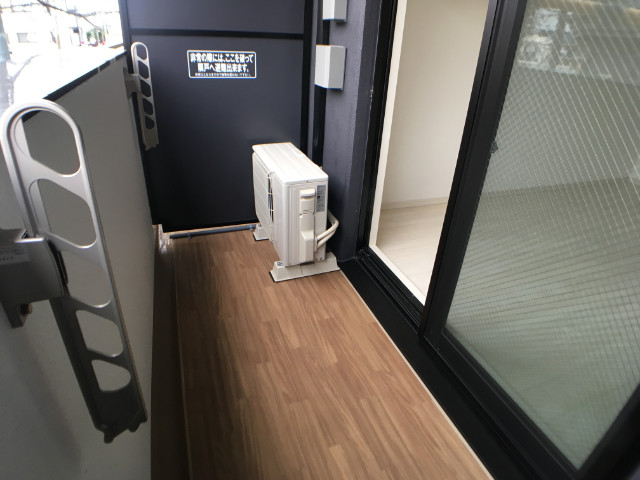 23/30 バルコニー