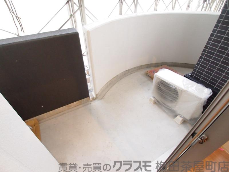 23/30 バルコニー