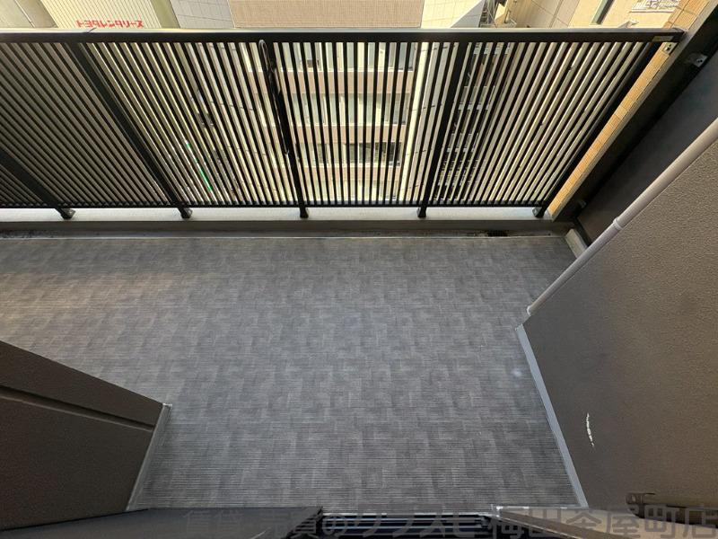 25/30 バルコニー