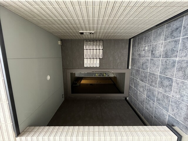 3/7 エントランス