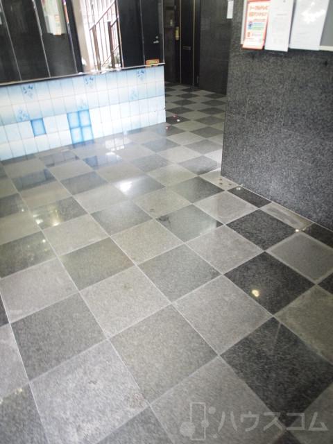 19/28 エントランス