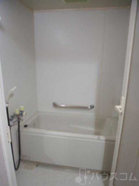 13/30 浴室