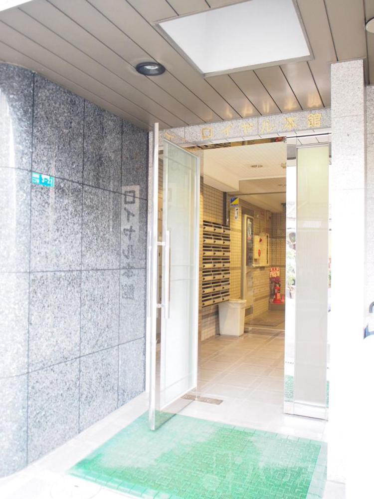 2/6 エントランス