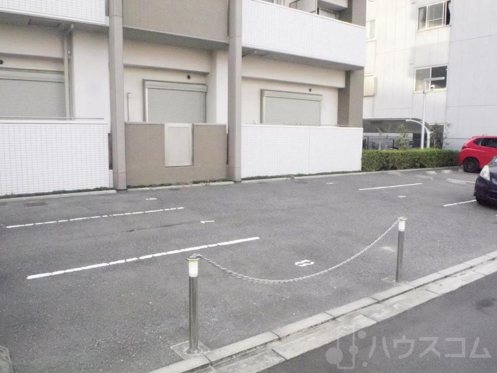 25/30 駐車場