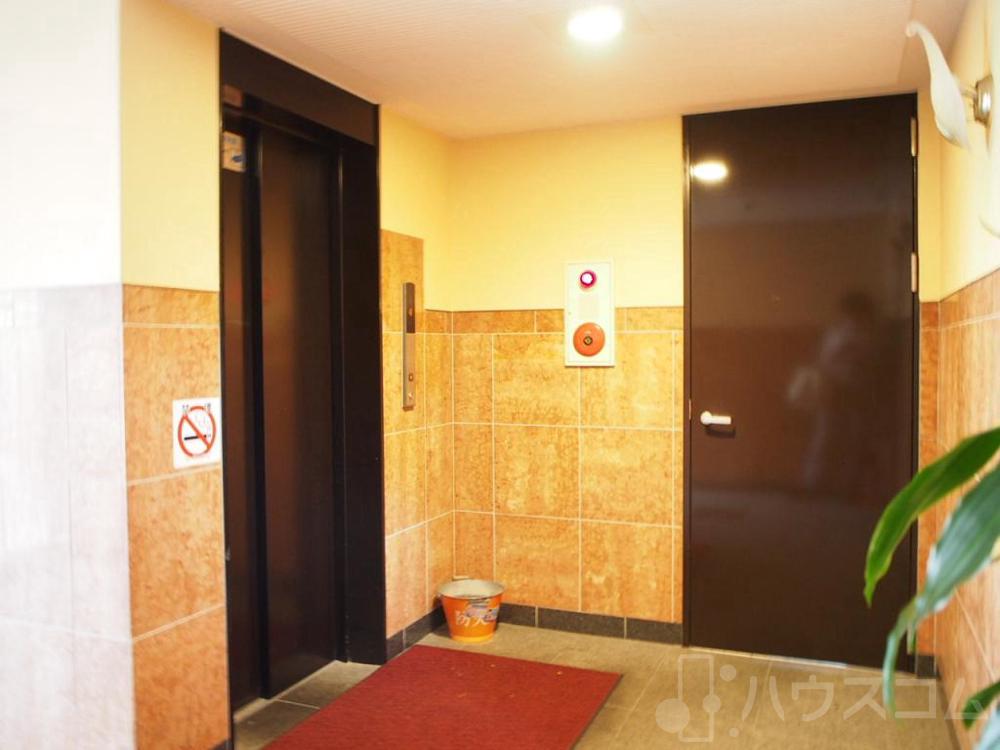 2/11 エントランス