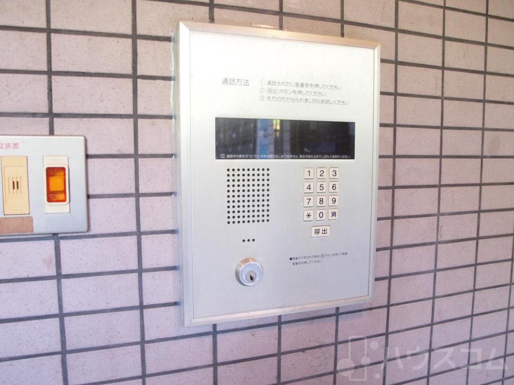 20/27 エントランス