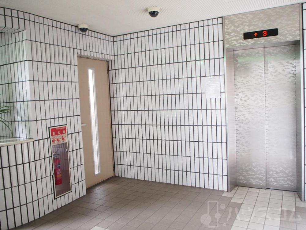 2/8 エントランス