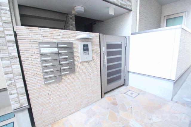 3/7 エントランス