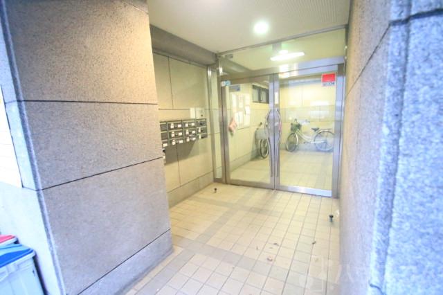 2/5 エントランス