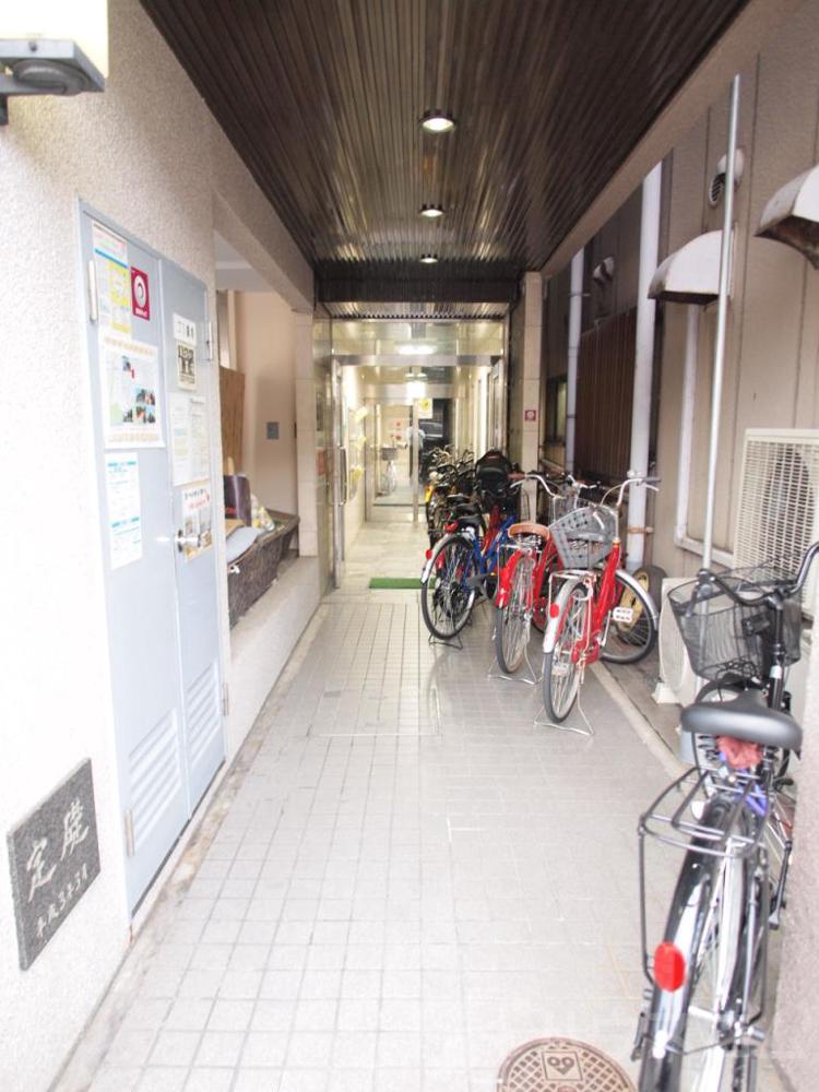 2/5 エントランス