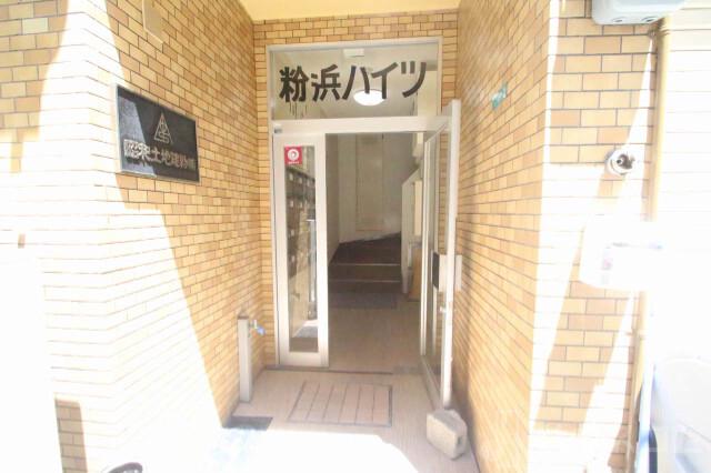 17/30 エントランス