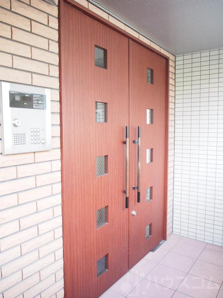 18/24 エントランス