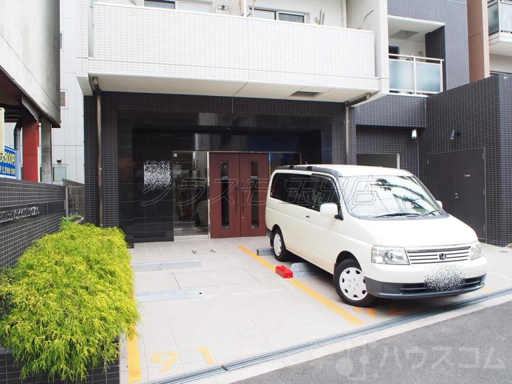 20/28 駐車場