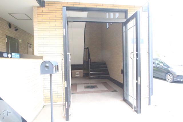 21/26 エントランス