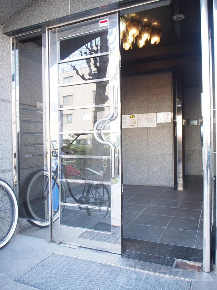 3/7 エントランス