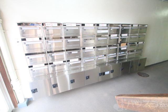 25/30 エントランス