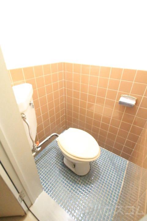 13/30 トイレ