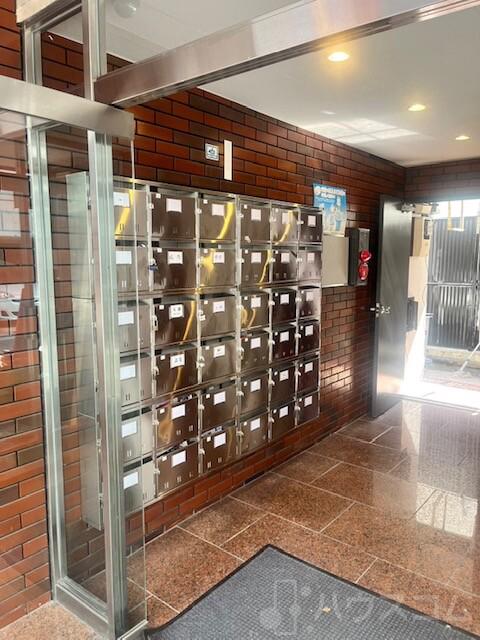 26/30 エントランス