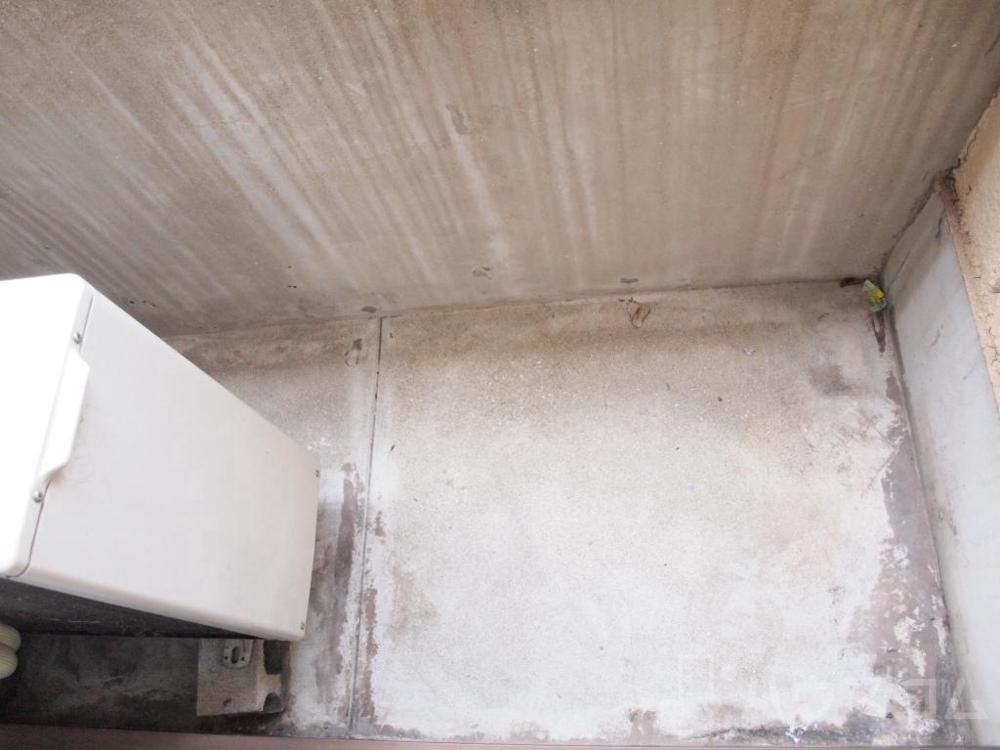 17/27 バルコニー