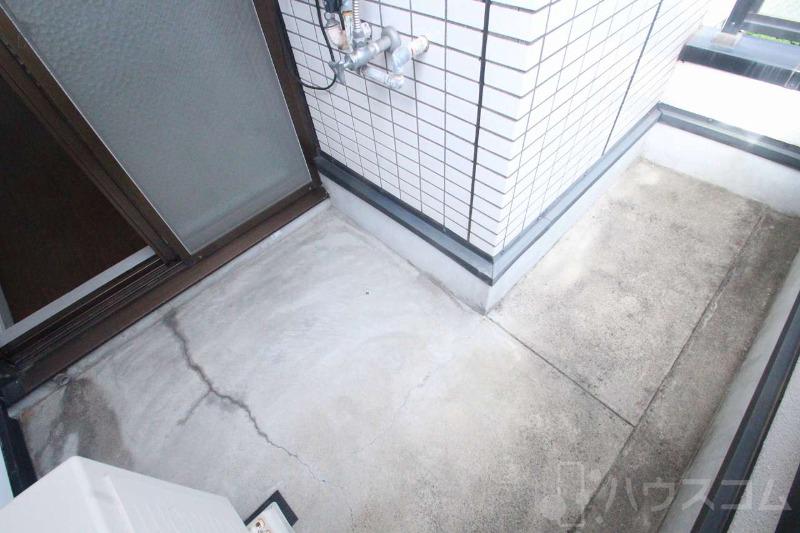 18/26 バルコニー