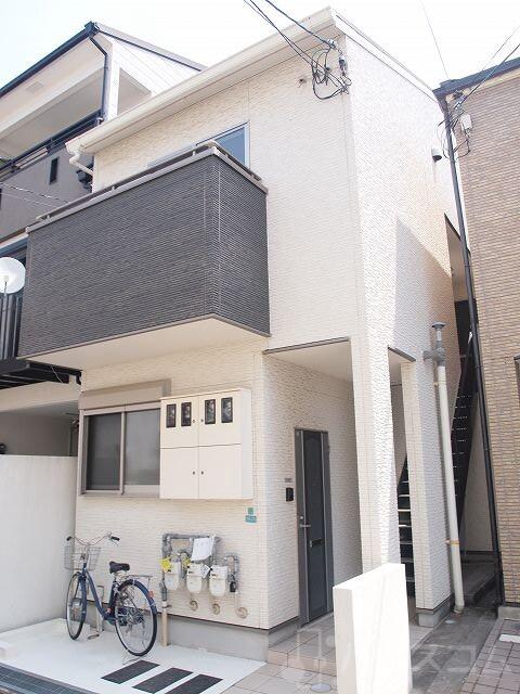 2/30 外観
