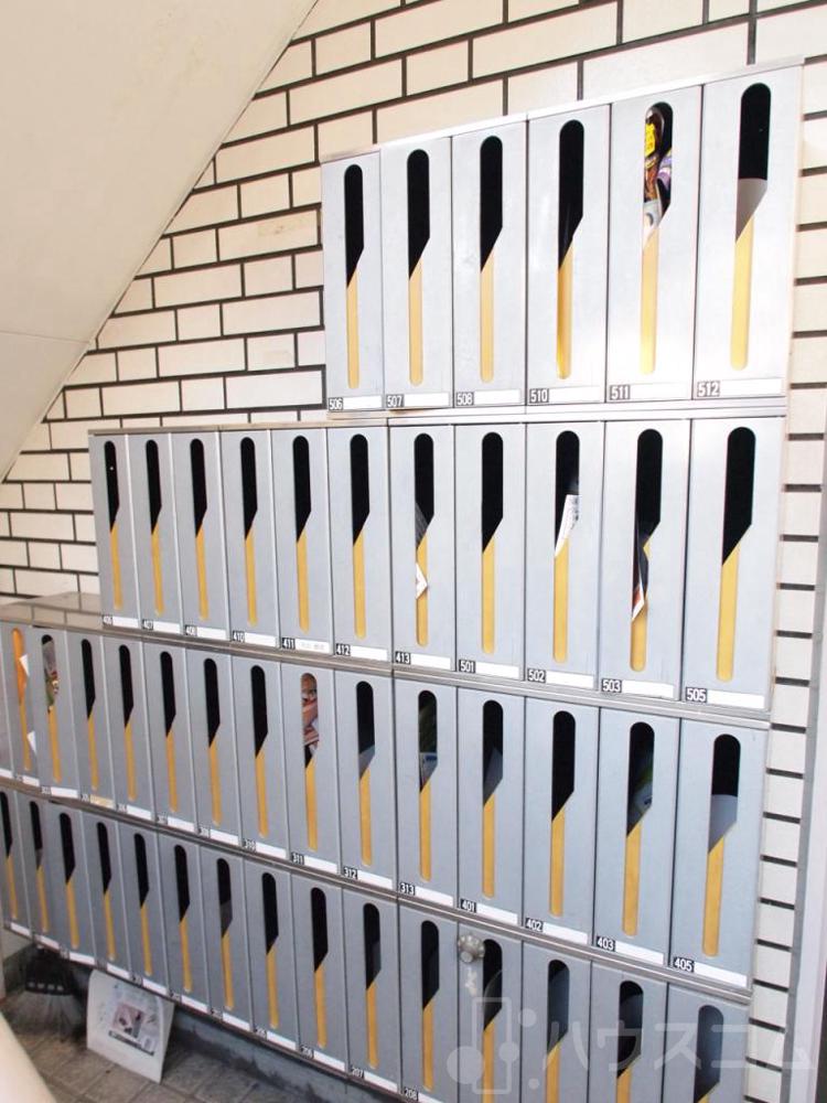 20/27 エントランス