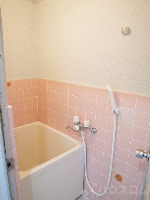 13/30 浴室