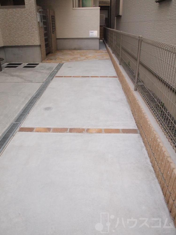 29/30 エントランス